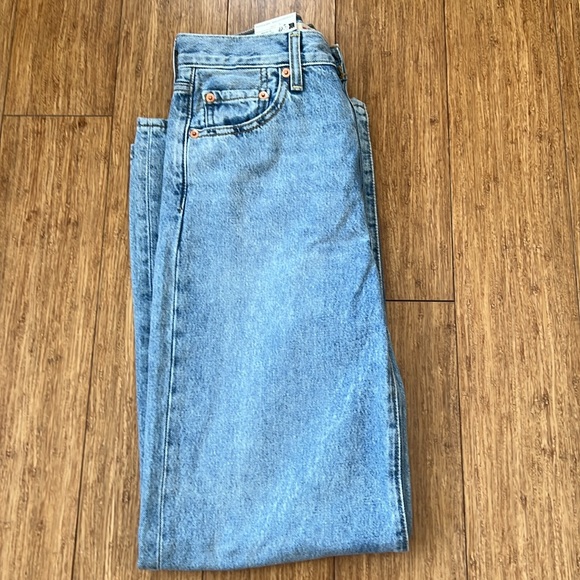 NWT Levi’s Ribcage Wide Leg Sold Out At Levi’s - Picture 3 of 7